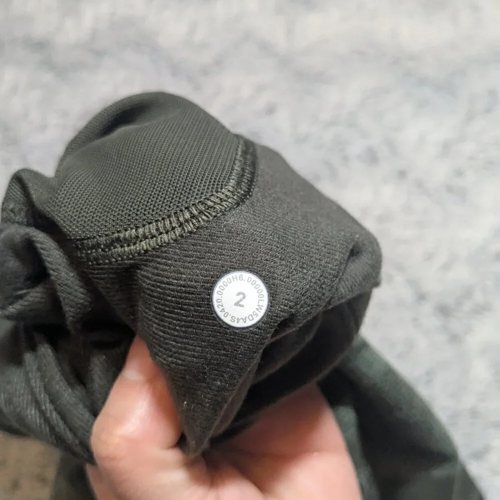 Lululemon Ready to Rulu Jogger Green Camo Size 2 Pants 29